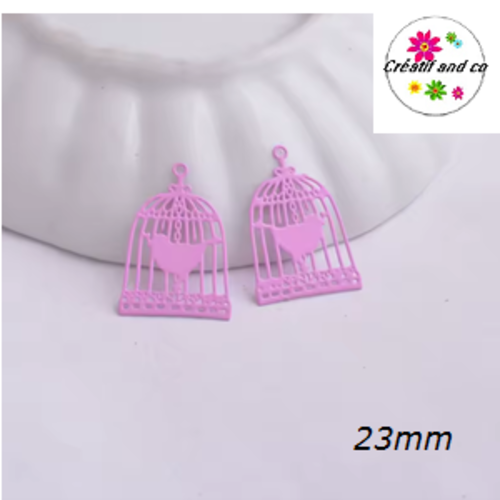 Breloque estampe cage et son oiseau rose 23mm