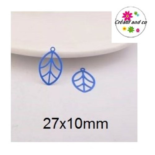 Breloque estampe feuille bleu roi 27mm