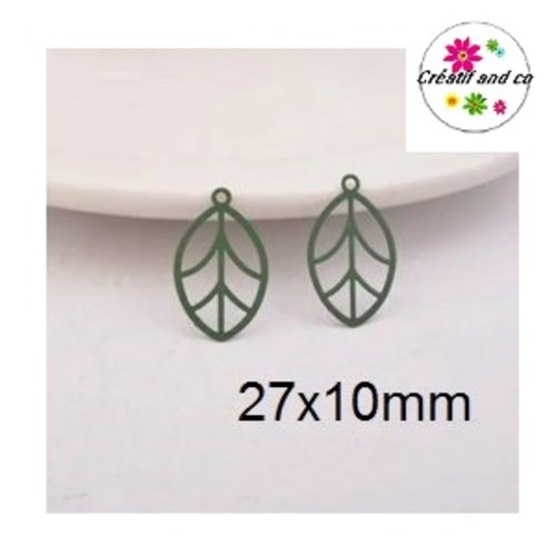Breloque estampe feuille verte 27mm