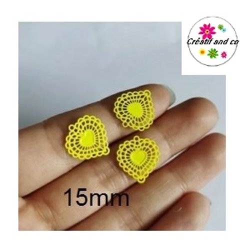 Breloque estampe petit coeur jaune 15mm