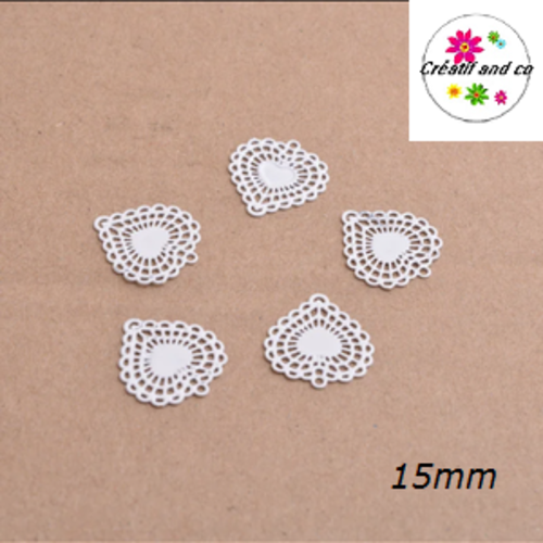 Breloque estampe petit coeur blanc 15mm