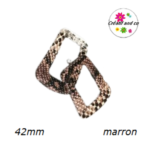 Pendentif rectangle simili cuir marron 42mm