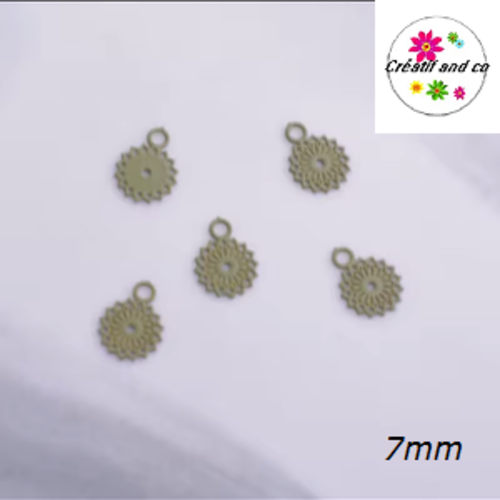 Breloque estampe petite fleur kaki  7mm