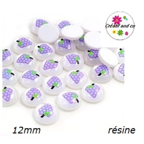 X2 cabochons motif raisin résine 12mm
