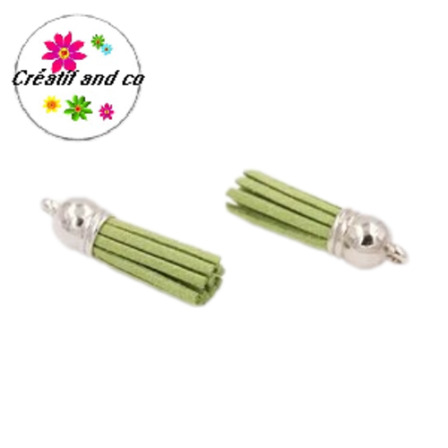 Pendentif pompon suédine vert kaki clair 35mm