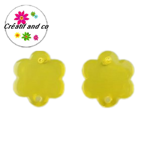 Clou oreille fleur de prunier jaune translucide acrylique et tige argent 925