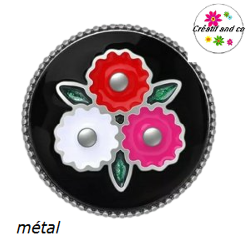 Bouton pression fleuri fond noir métal