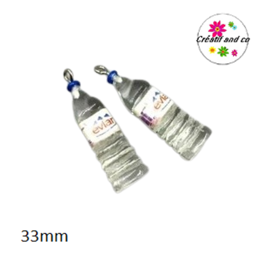 Bouteille d'eau carrée evian