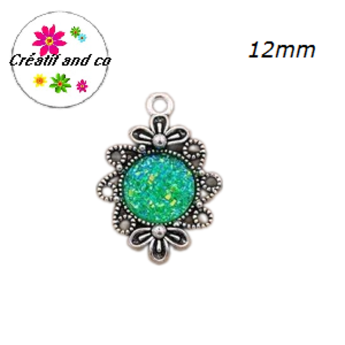 Pendentif argent tibétain cabochon vert imitation druzy 12mm