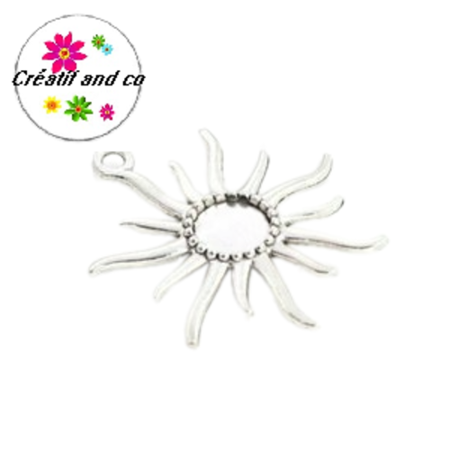 Pendentif soleil argenté pour cabochon 12mm