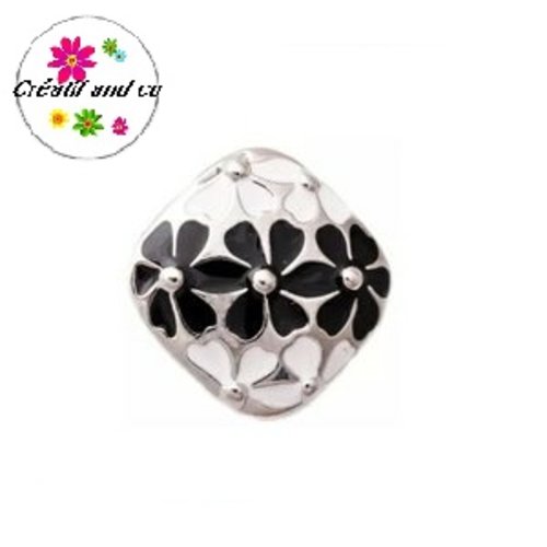 Bouton pression fleur noire et blanche métal
