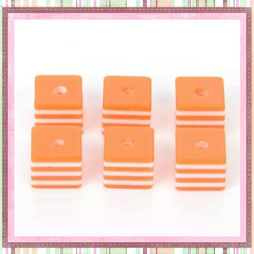 X10 perles carrées rayées oranges/blanches résine 8mm