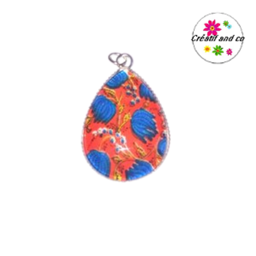 Pendentif cabochon goutte motif fleur bleue