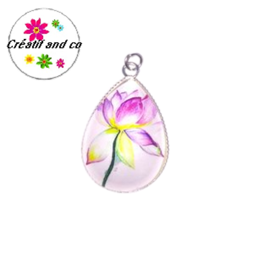 Pendentif et son cabochon goutte en verre fleuri 18x25mm