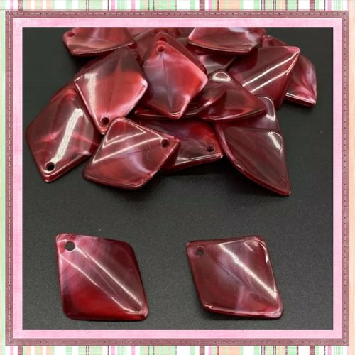 X2 perles acrylique forme diamant rouge foncé 30mm