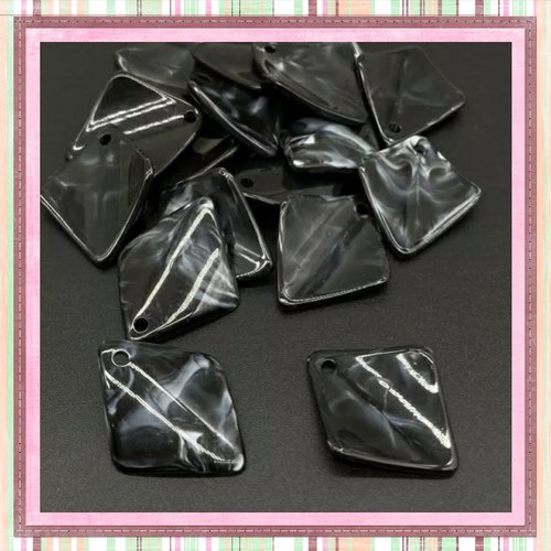 X2 perles acrylique forme diamant noir  30mm