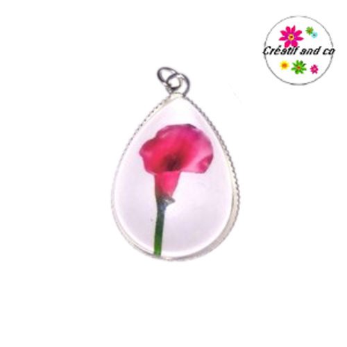 Pendentif cabochon goutte arum fuchsia