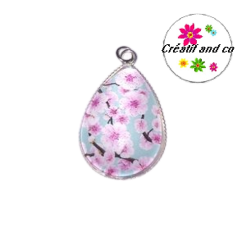 Pendentif cabochon goutte fleurie