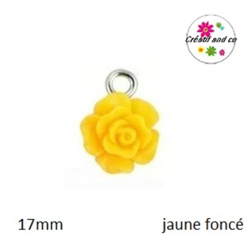 Petit pendentif fleur rose résine jaune foncé 17mm