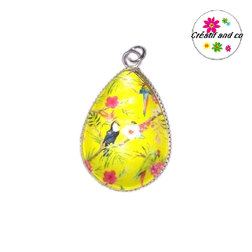 Pendentif cabochon goutte toucan et fleurs