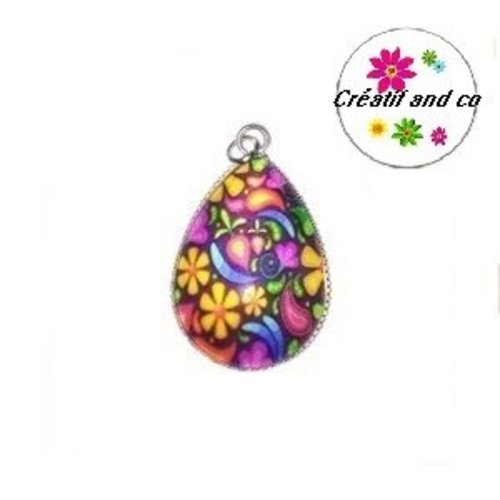 Pendentif cabochon goutte fleurie