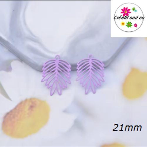 Breloque estampe feuille parme 21mm