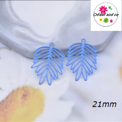 Breloque estampe feuille bleue 21mm