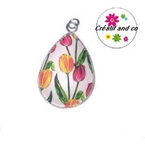Pendentif cabochon goutte fleurie