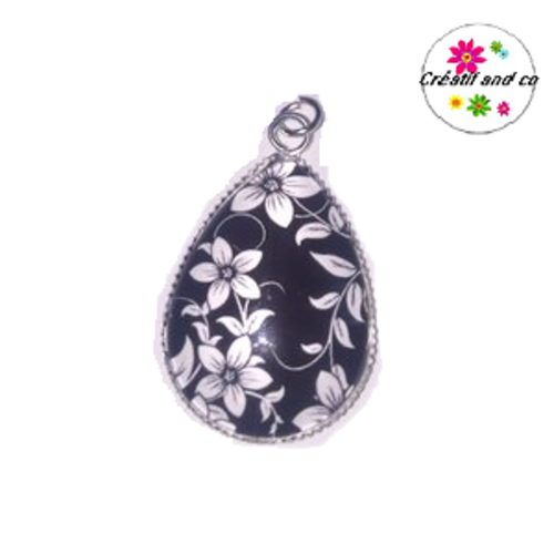 Pendentif cabochon goutte fleur blanche