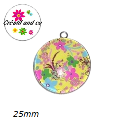 Pendentif cabochon fleuri 25mm