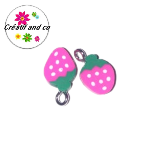 Pendentif fraise rose fimo
