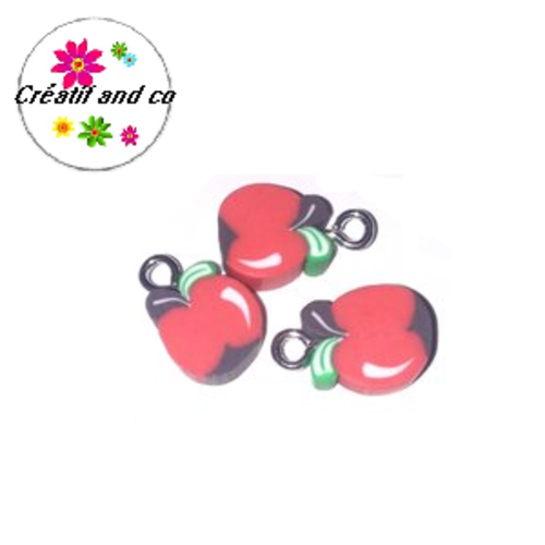 Pendentif pomme rouge fimo