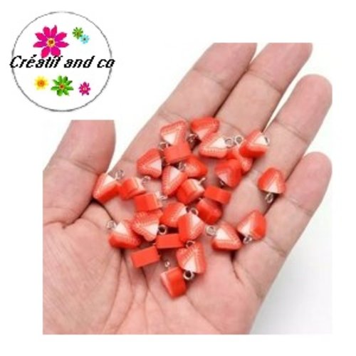 Pendentif fraise rouge fimo