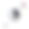 Bouton pression chat noir fond blanc