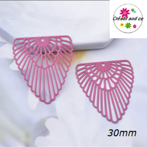 Breloque estampe grande aile mauve rose foncé 30mm