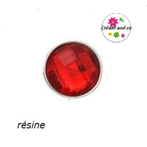 Bouton pression à facette rouge résine