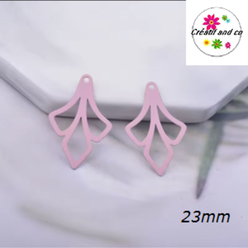 Breloque estampe fleur rose 23mm