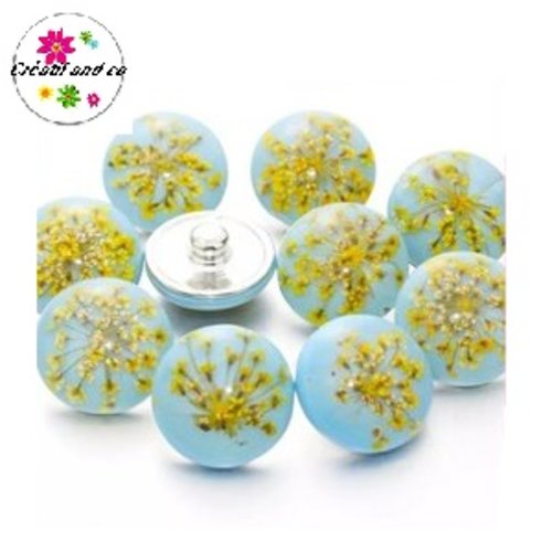 Bouton pression résine bleu inclusion fleur séchée