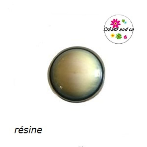 Bouton pression dôme beige résine