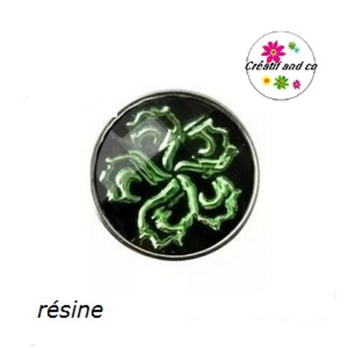 Bouton pression motif fleur verte résine