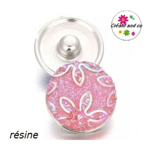 Bouton pression rose motif fleur résine