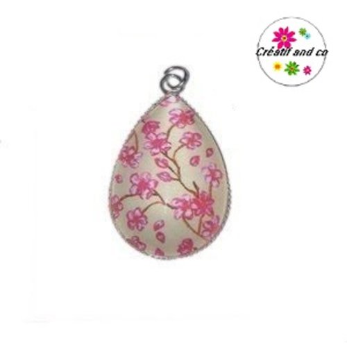 Pendentif cabochon goutte fleur