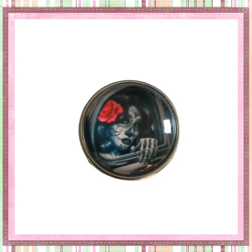 Bouton pression femme skully
