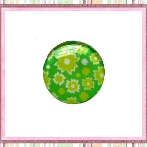 Cabochon fleur verte et blanche fond vert 20mm