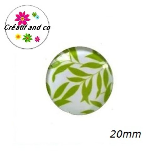 Cabochon feuille verte sur fond blanc 20mm