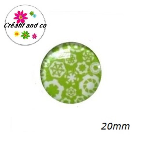 Cabochon à motif blanc fond vert 20mm