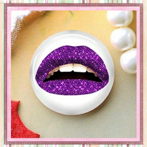 Cabochon motif lips 20mm