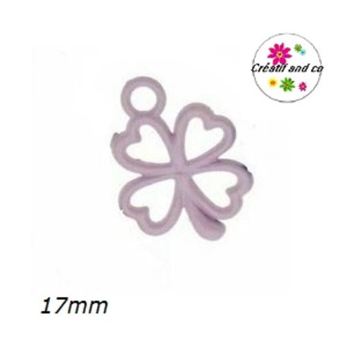 Breloque trèfle rose pâle émail 17mm