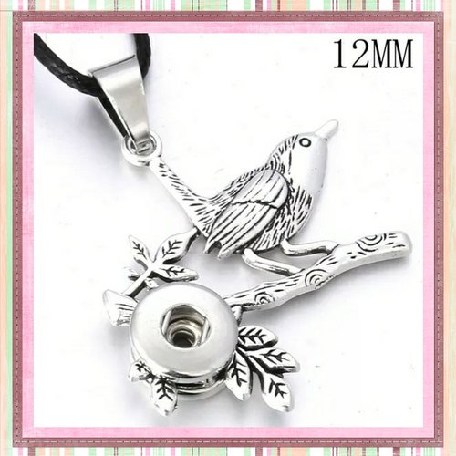 Collier pendentif oiseau sur sa branche pour bouton pression