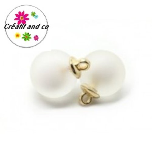 Pendentif boule mate blanche 15mm